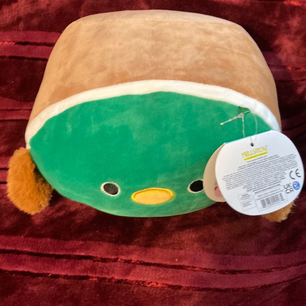 Avery Stackable
